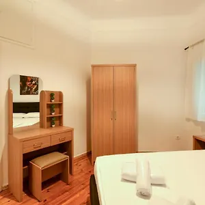 Center Comfortable Salonic